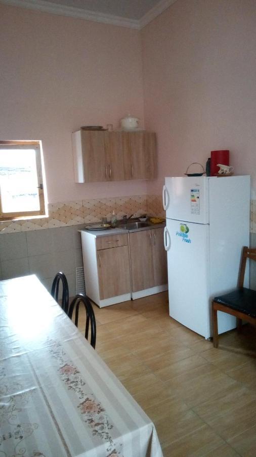 Private house Hotel Sukhumi Esterno foto